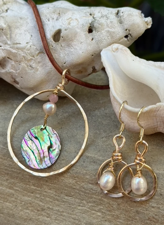 Hammered Gold Pendant w/ abalone on tan leather - Image 3